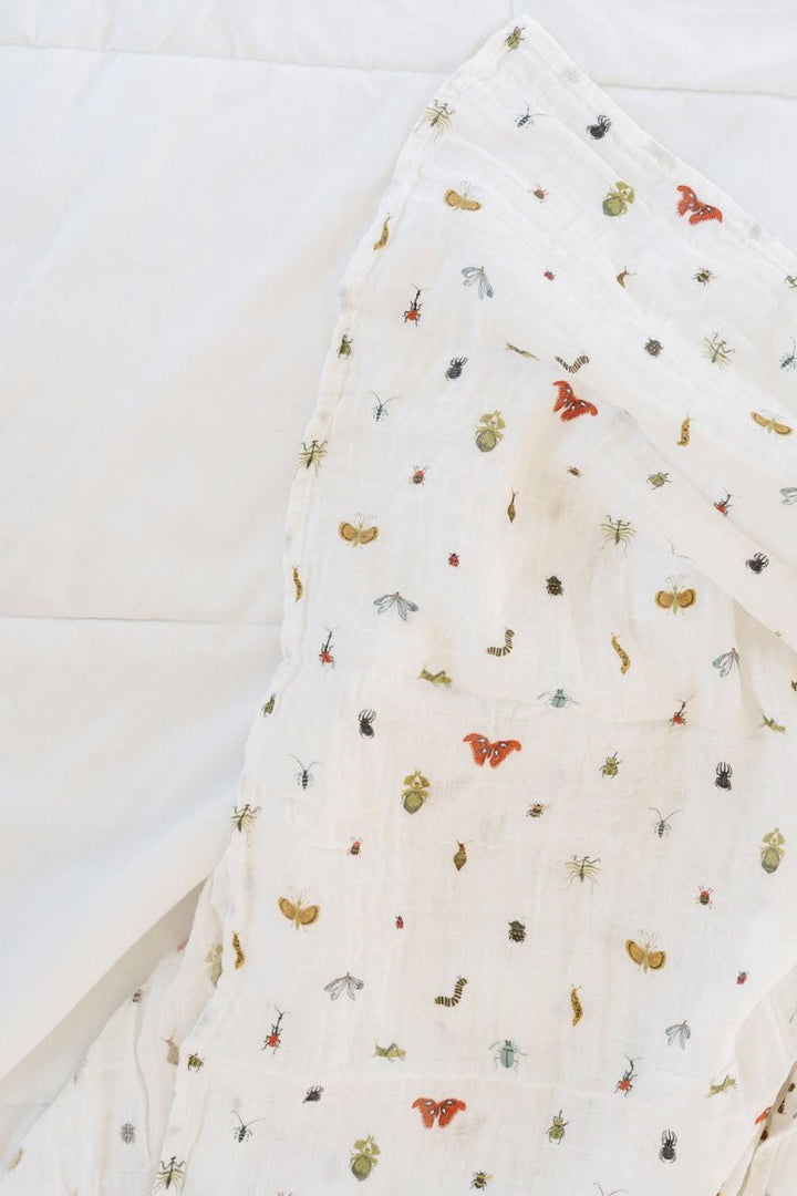 Cutie Crawlies Swaddle