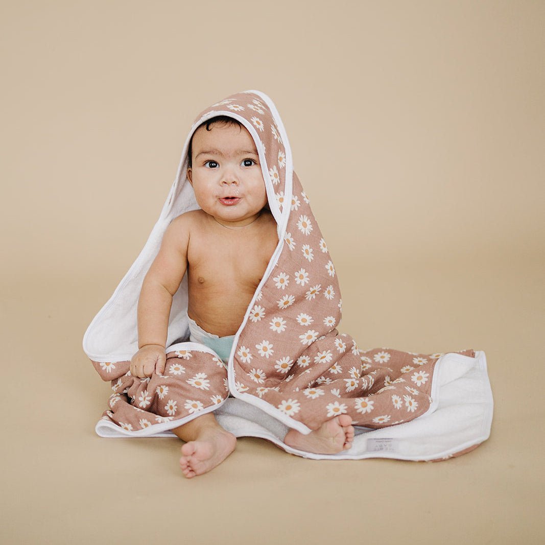 Daisy Dream Muslin Hooded Towel