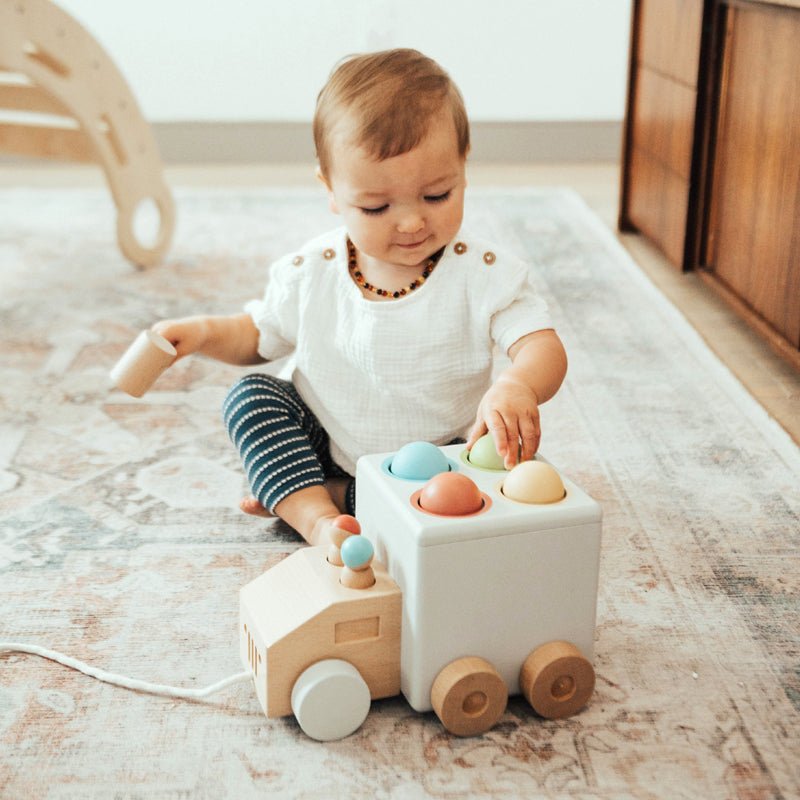 Hammer Time Pull Toy