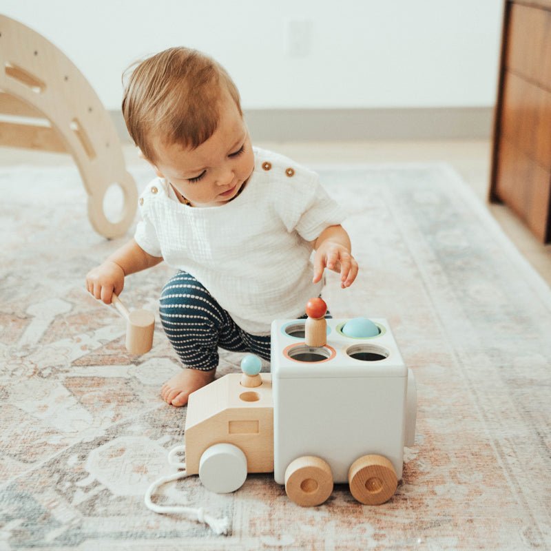 Hammer Time Pull Toy