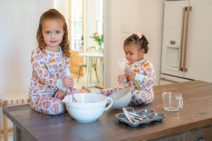 Holiday Baking | Two-Piece Set