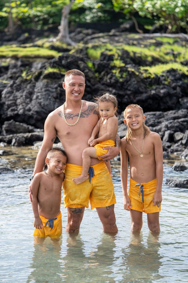 Kid’s Townshorts in Yellow Ohia Print