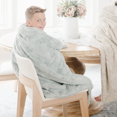 Lush Textured Toddler Blanket: Super Soft & Durable