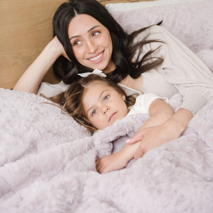 Lush Textured Toddler Blanket: Super Soft &amp; Durable