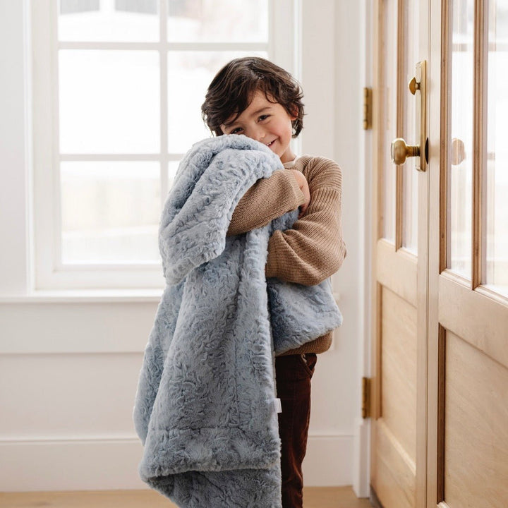 Lush Textured Toddler Blanket: Super Soft &amp; Durable