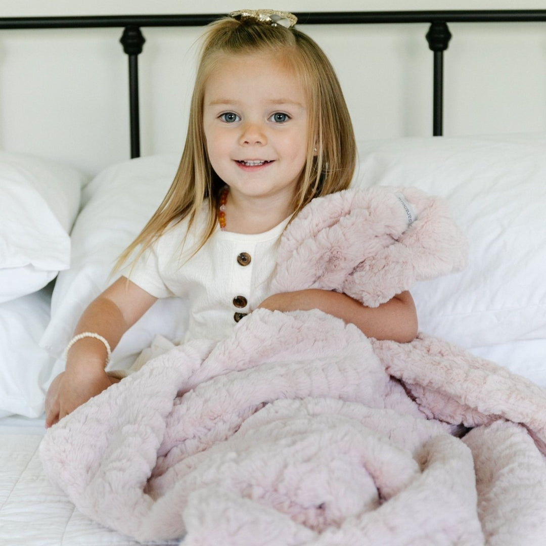 Lush Textured Toddler Blanket: Super Soft &amp; Durable