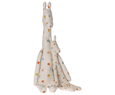 Medium Giraffe