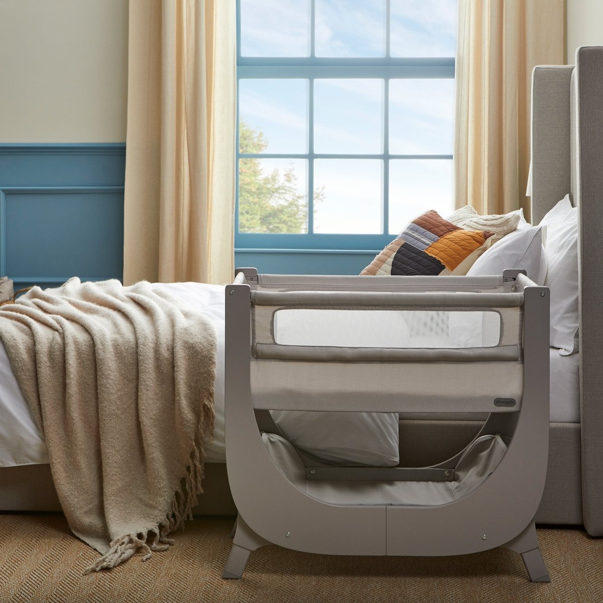 Shnuggle Air Lite Bedside Bassinet | Infant Crib | Height Adjustable Baby Bed with Mattress + 1 Waterproof + 2 White Sheets