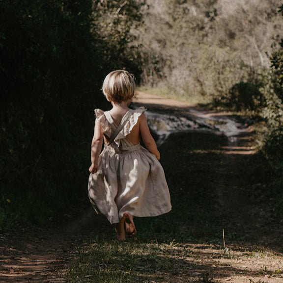 The Linen Pinafore