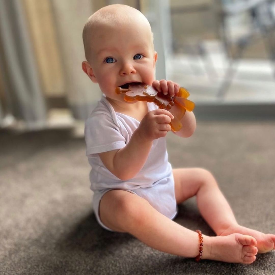 The Little Bamber - Natural Rubber &amp; Baltic Amber Teething Toy