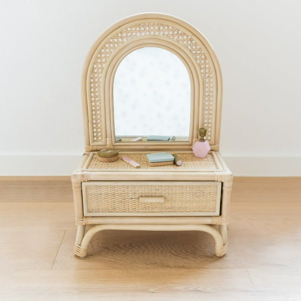 Arch Kids Floor Vanity | ellies and Becks | Bee Like Kids