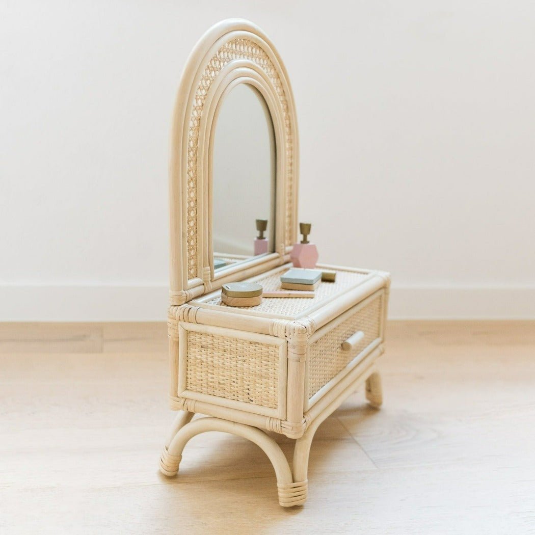 Arch Kids Floor Vanity | ellies and Becks | Bee Like Kids