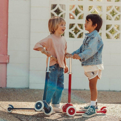 Banwood Retro Scooter - Red | Bee Like Kids