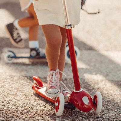 Kids Retro Red Scooter | Banwood Bikes | Bee Like Kids
