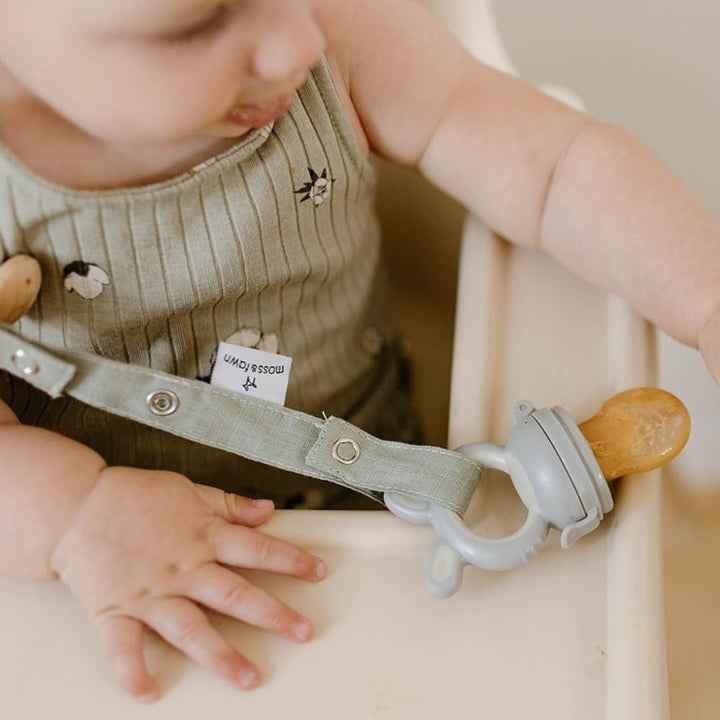 Moss &amp; Fawn feeder keeper | Bee Like Kids