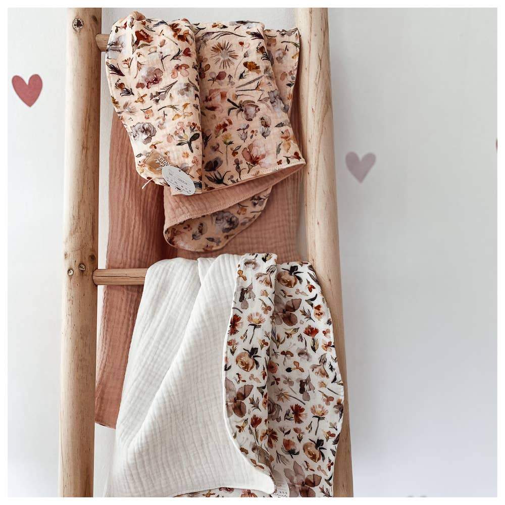 Muslin baby blanket - Floral | Evelina Apparel | Bedding - Bee Like Kids