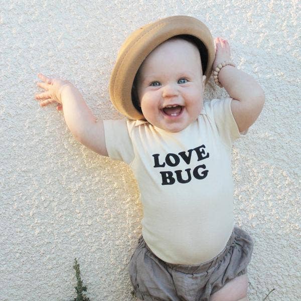 Organic Short Sleeve Bodysuit - Love Bug | Tenth &amp; Pine | Baby Clothes - Bee Like Kids
