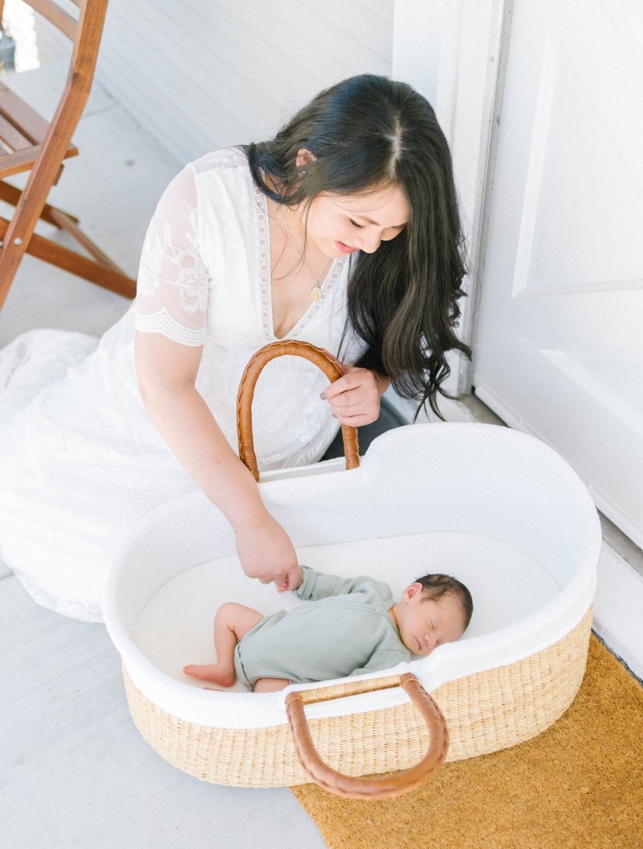 Design Dua Signature Bilia Bassinet: Natural