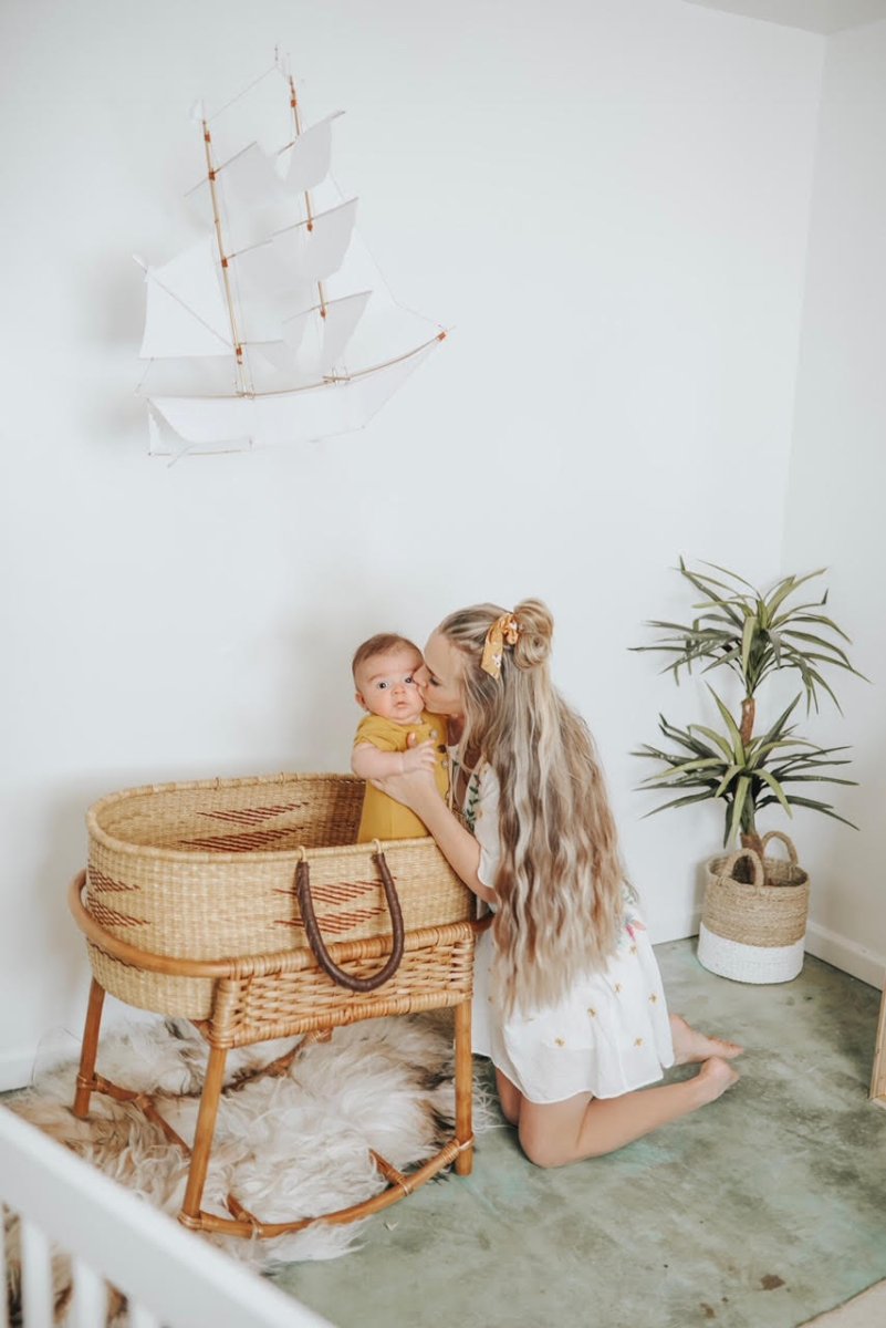 Signature Nap &amp; Pack Bassinet: Shea