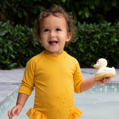 Squeeze'N'Splash Rubber duck - Sand | Hevea | Toys - Bee Like Kids