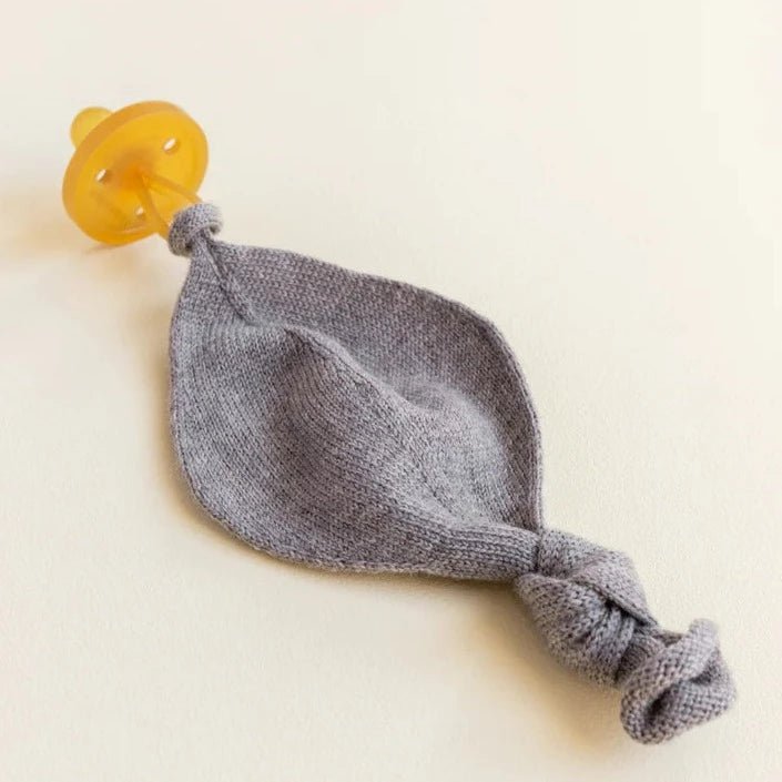 Titi Comforter - Otter | Pacifier Holder | Bee Like Kids