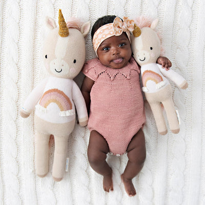 Zara the Unicorn | Cuddle and Kind | Bee Like Kids